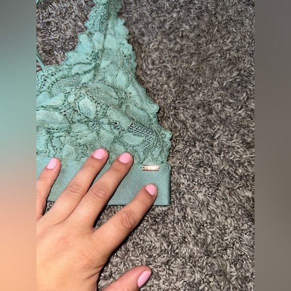 Victoria’s Secret PINK! Sage Green Lace Floral Halter Bralette Size Medium - Picture 3 of 9